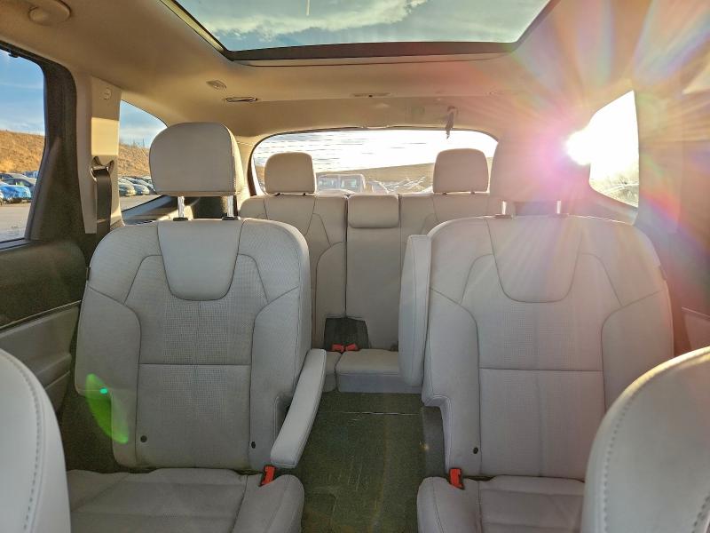 Фото 10 - KIA TELLURIDE