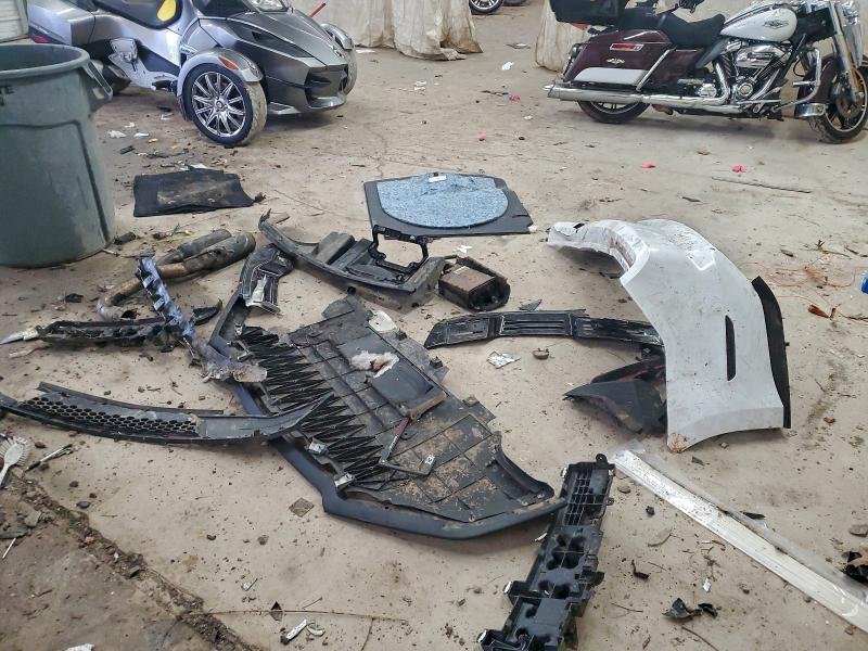 Фото 12 - FORD MUSTANG