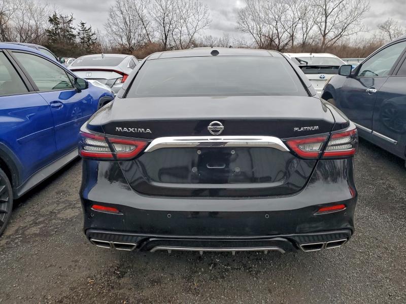 Фото 6 - NISSAN MAXIMA