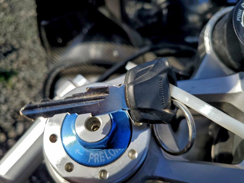 TRIUMPH DAYTONA MO 2020