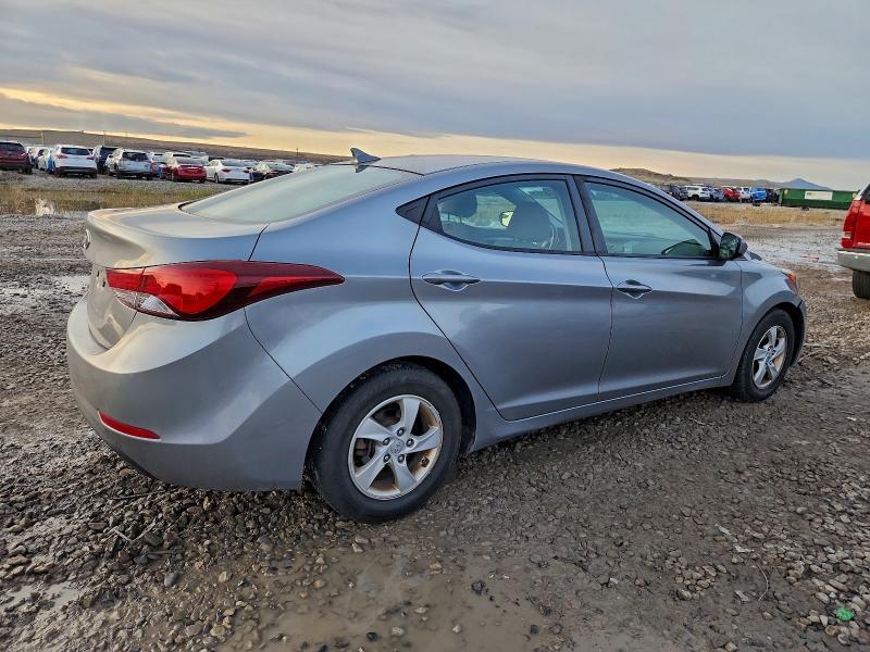 Фото 3 - HYUNDAI ELANTRA
