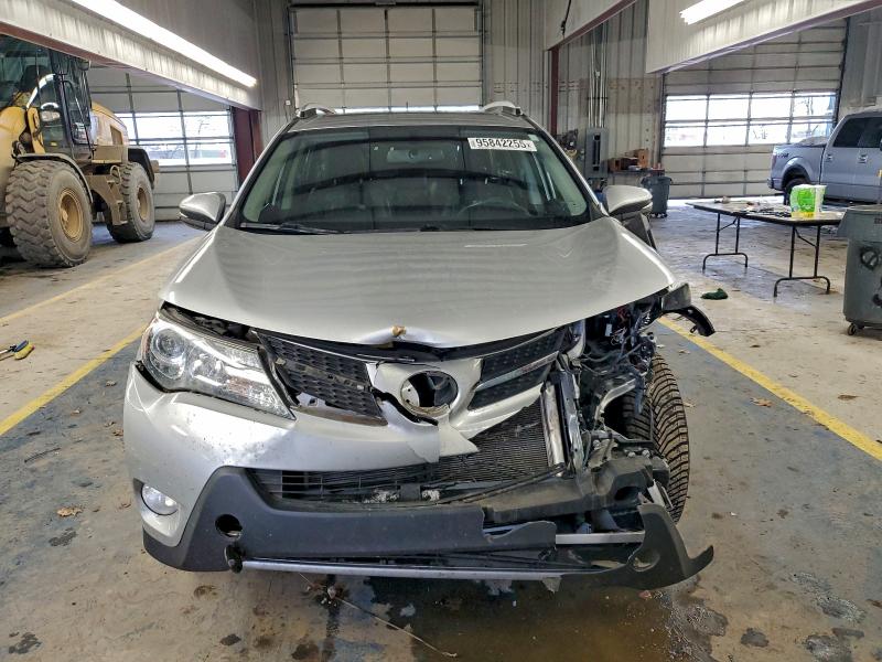 Фото 5 - TOYOTA RAV4