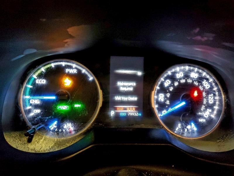 Фото 9 - TOYOTA RAV4