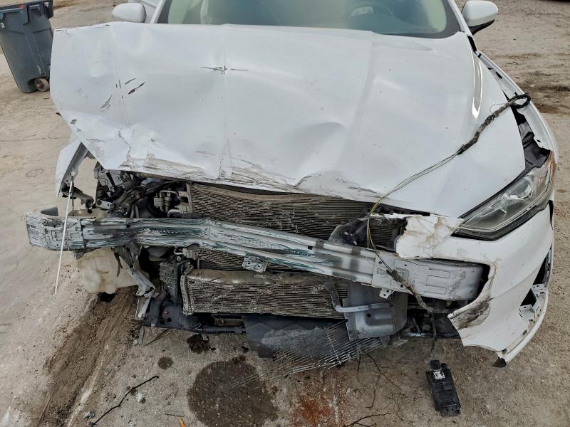 Фото 11 - FORD FUSION