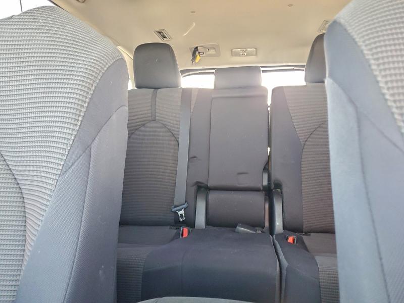 Фото 10 - TOYOTA HIGHLANDER