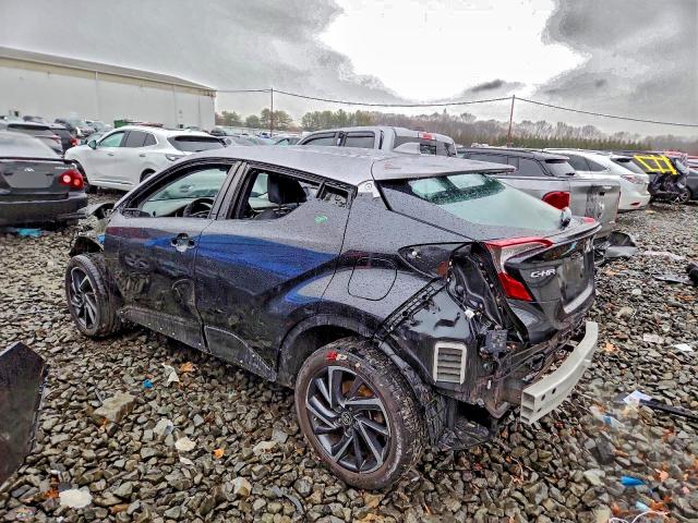 Фото 2 - TOYOTA C-HR