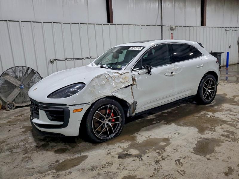 Фото 1 - PORSCHE MACAN