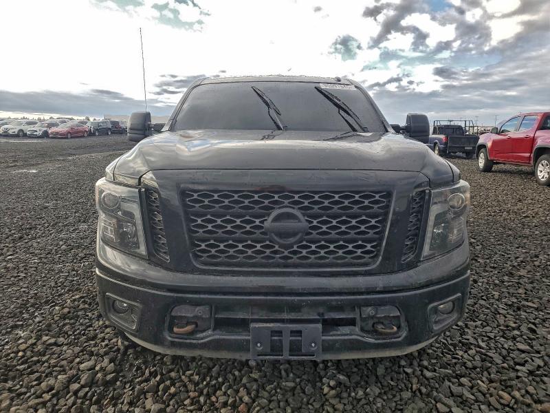 Фото 5 - NISSAN TITAN