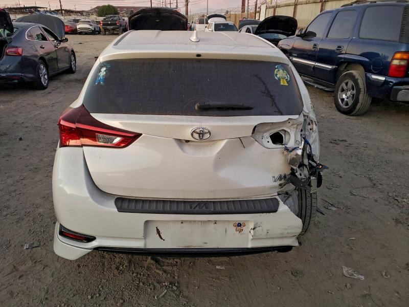 Фото 6 - TOYOTA COROLLA