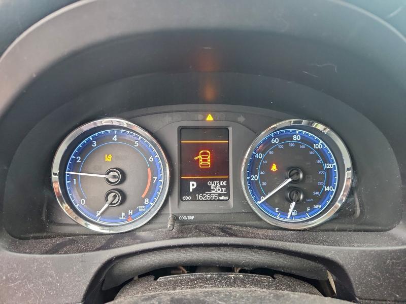 Фото 9 - TOYOTA COROLLA