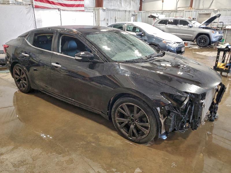 Фото 4 - NISSAN MAXIMA