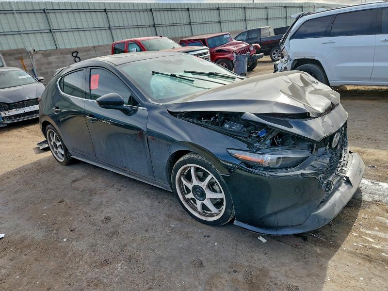 Фото 4 - MAZDA 3