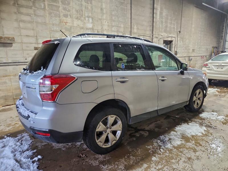 Фото 3 - SUBARU FORESTER