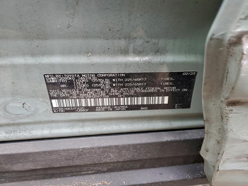 Фото 13 - TOYOTA RAV4