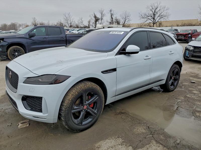 Фото 1 - JAGUAR F-PACE