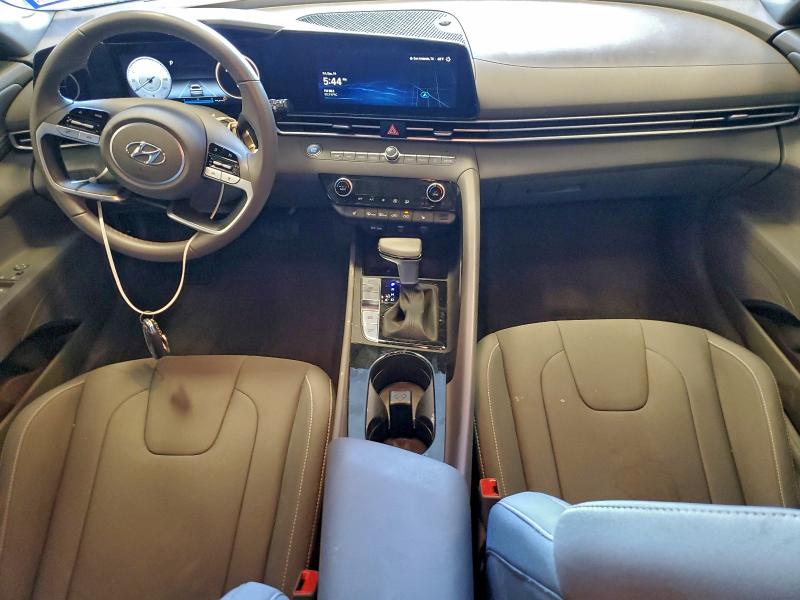 Фото 8 - HYUNDAI ELANTRA