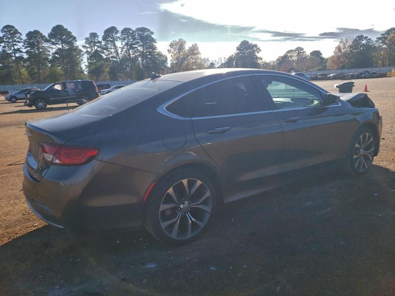 Фото 3 - CHRYSLER 200