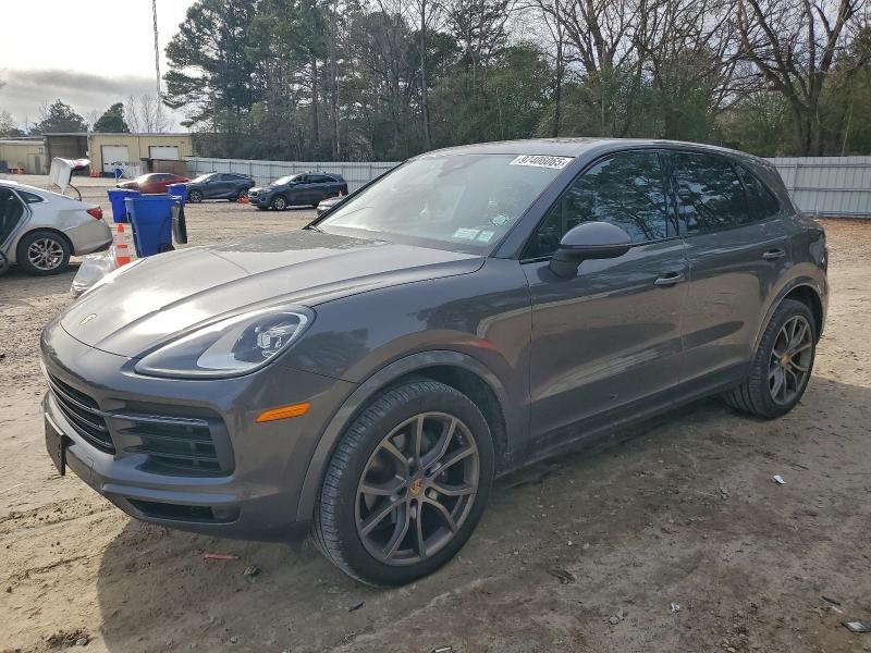 2019 PORSCHE CAYENNE