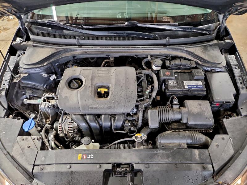 Фото 11 - HYUNDAI ELANTRA