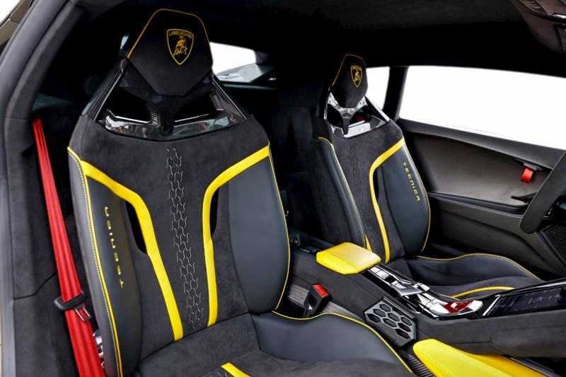 2023 LAMBORGHINI HURACAN TE