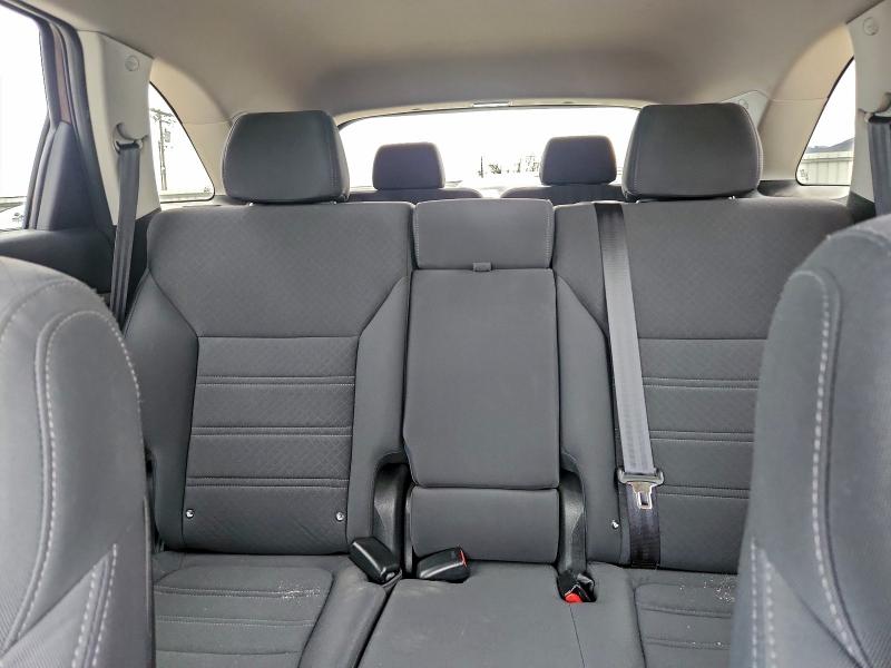 Фото 10 - KIA SORENTO