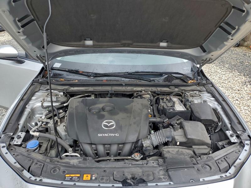 Фото 11 - MAZDA 3