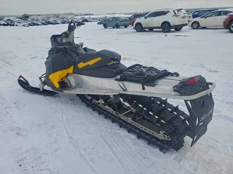 SKI-DOO SNOWMOBILE 2012