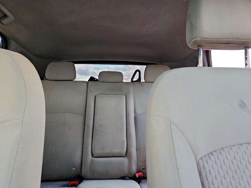 Фото 10 - MITSUBISHI OUTLANDER