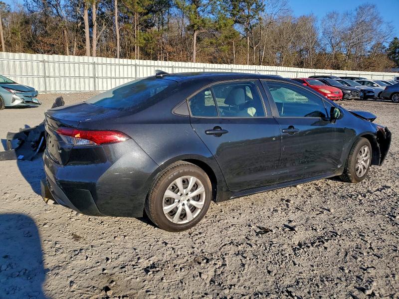 Фото 3 - TOYOTA COROLLA