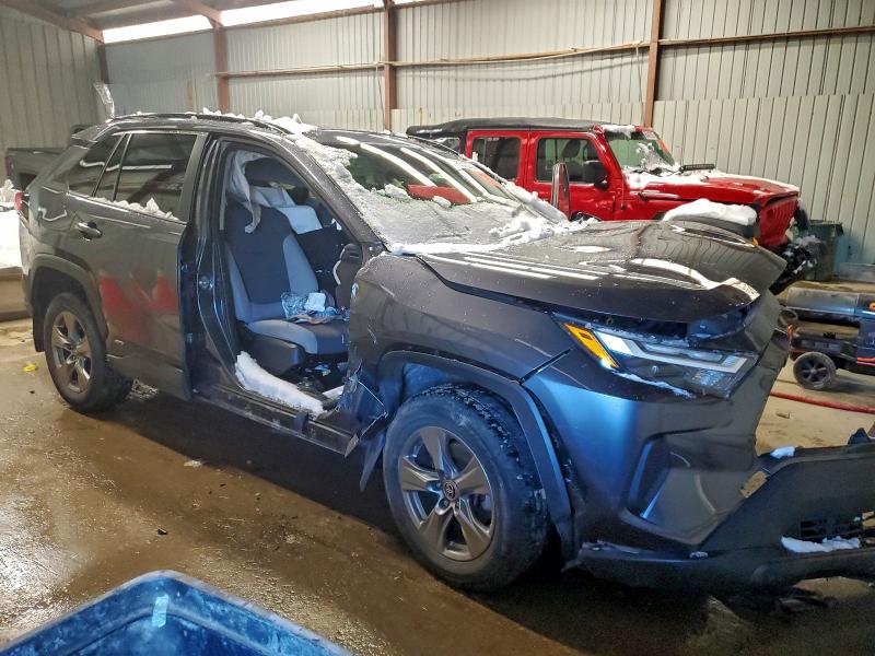 Фото 4 - TOYOTA RAV4