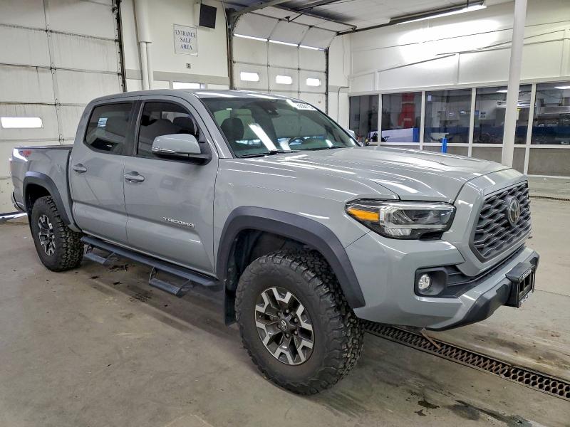 Фото 4 - TOYOTA TACOMA