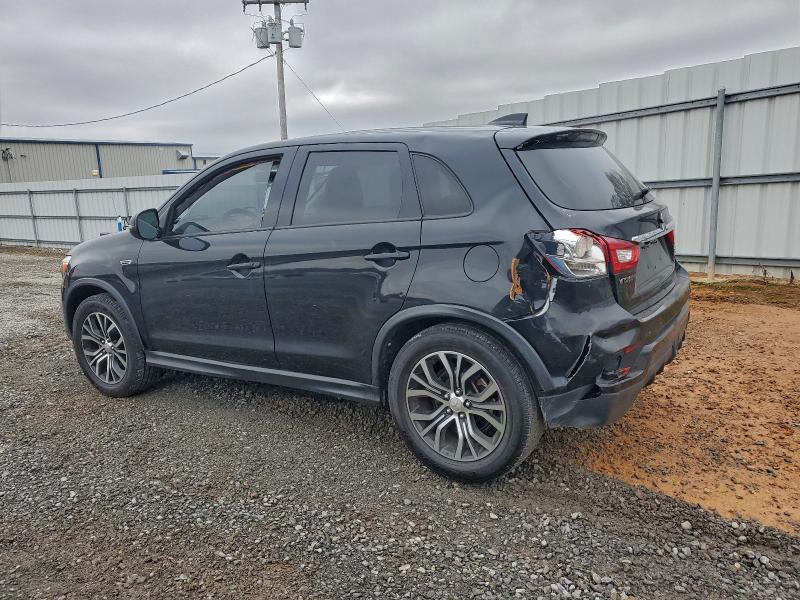 Фото 2 - MITSUBISHI OUTLANDER