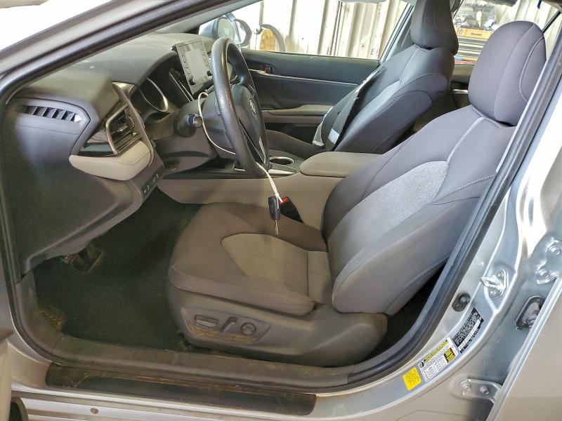 Фото 7 - TOYOTA CAMRY