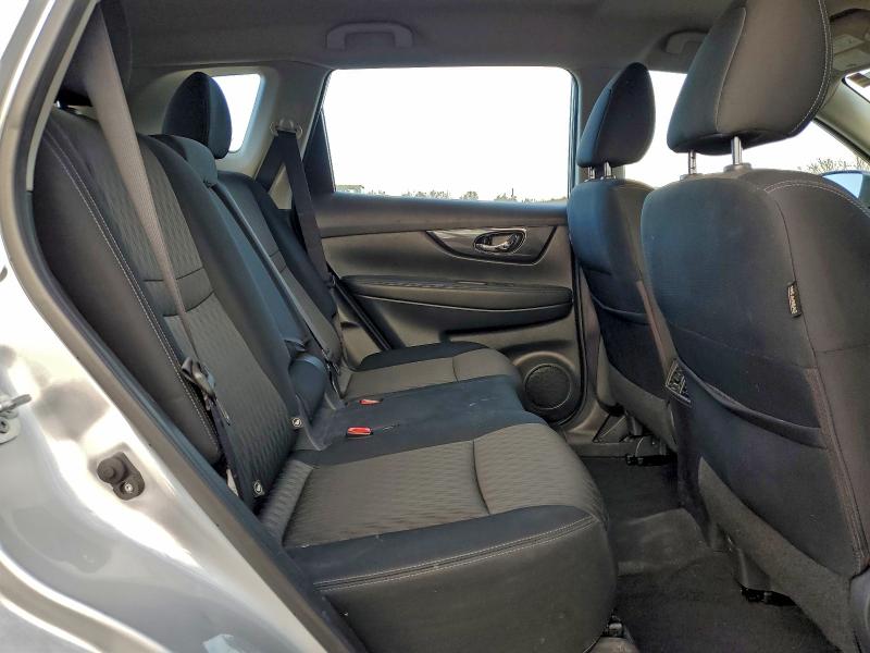 Фото 11 - NISSAN ROGUE