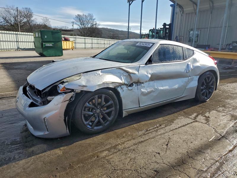 Фото 1 - NISSAN 370Z