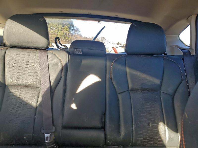 Фото 10 - SUBARU CROSSTREK