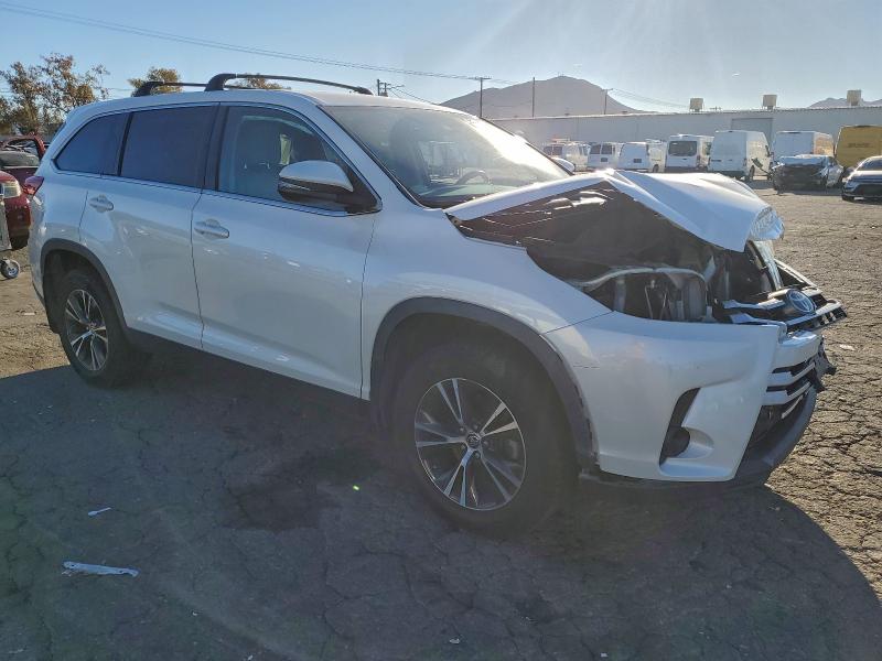 Фото 4 - TOYOTA HIGHLANDER