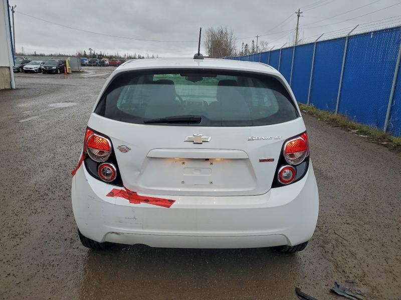 Фото 6 - CHEVROLET SONIC
