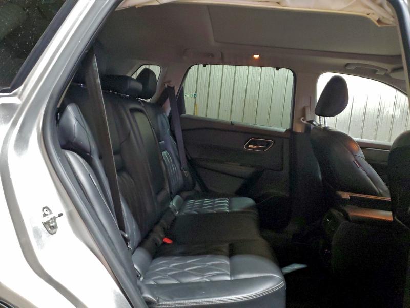 Фото 11 - NISSAN ROGUE