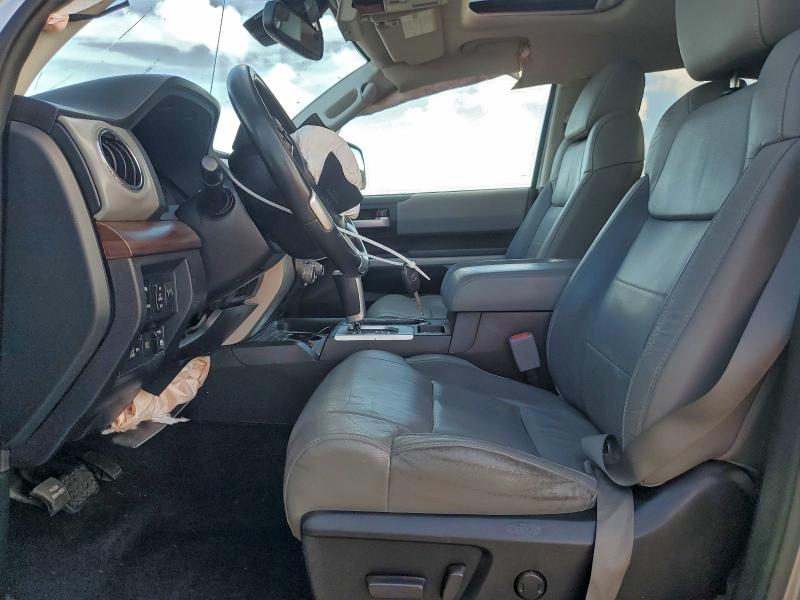 Фото 7 - TOYOTA TUNDRA