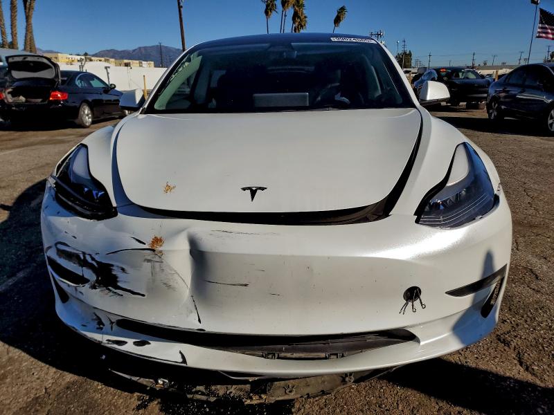 Фото 5 - TESLA MODEL 3