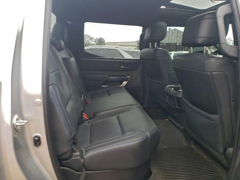 Фото 10 - TOYOTA TUNDRA