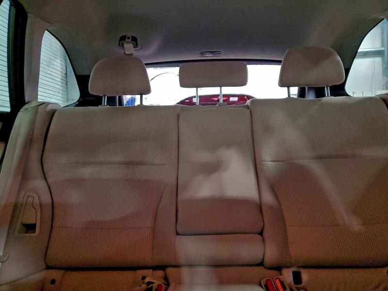 Фото 10 - SUBARU OUTBACK