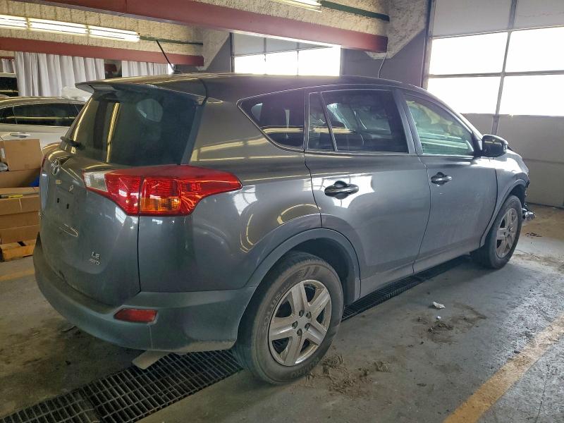 Фото 3 - TOYOTA RAV4
