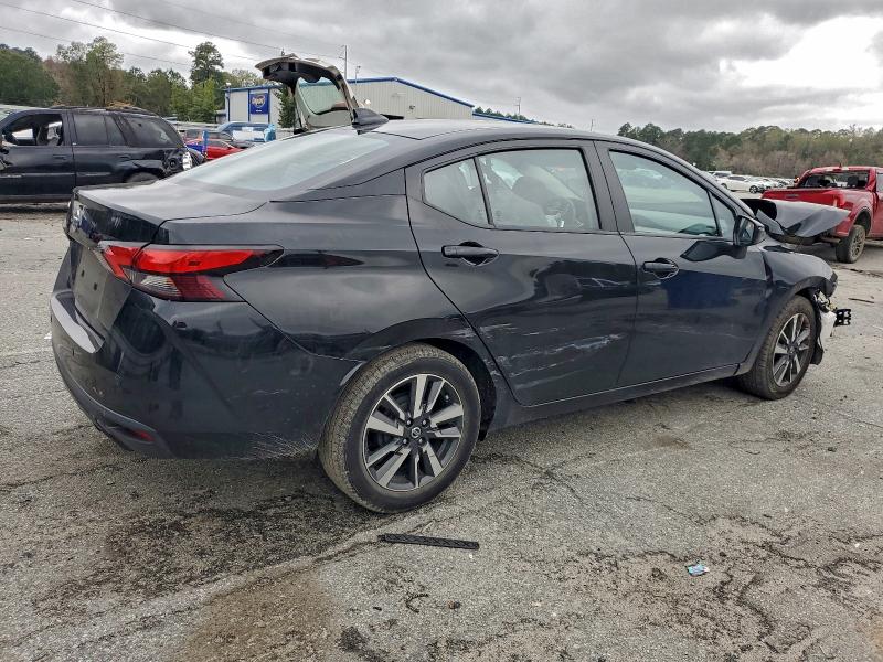 Фото 3 - NISSAN VERSA