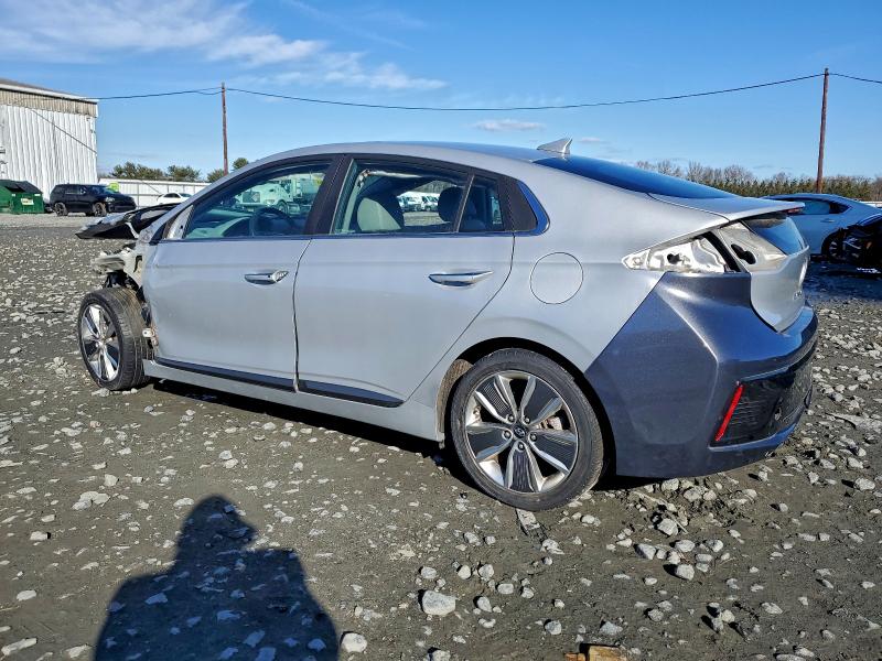 Фото 2 - HYUNDAI IONIQ