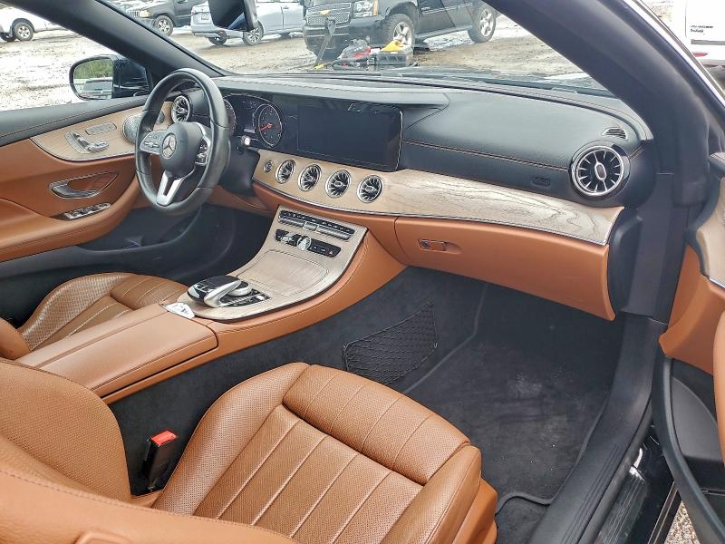 Фото 8 - MERCEDES-BENZ E-CLASS