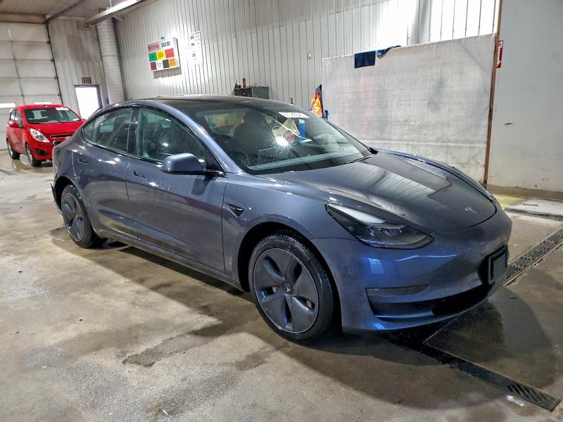 Фото 4 - TESLA MODEL 3