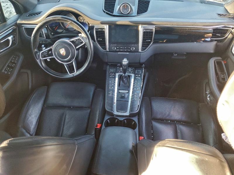 Фото 8 - PORSCHE MACAN