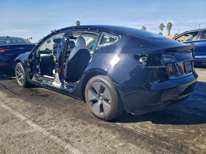 Фото 2 - TESLA MODEL 3